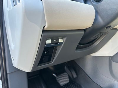 2023 Land Rover Defender 130 X-Dynamic SE