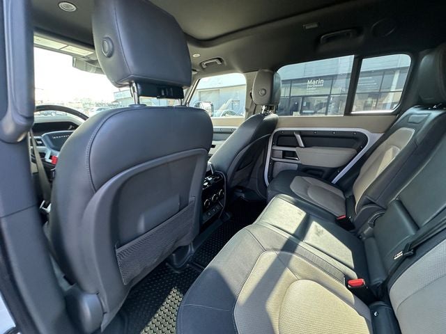 2023 Land Rover Defender 130 X-Dynamic SE