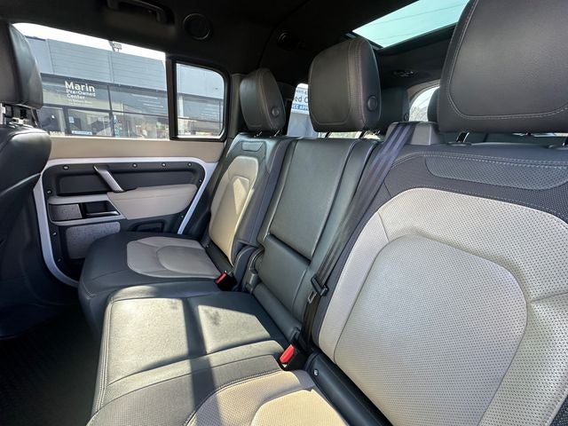 2023 Land Rover Defender 130 X-Dynamic SE