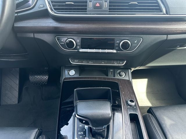 2024 Audi Q5 45 S line Premium quattro