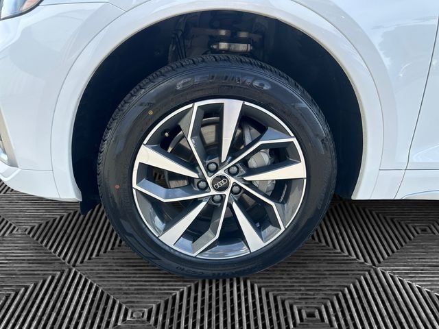 2024 Audi Q5 45 S line Premium quattro