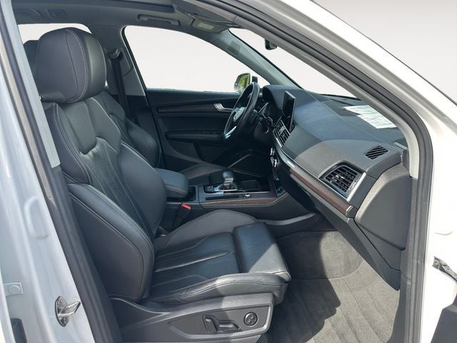 2024 Audi Q5 45 S line Premium quattro