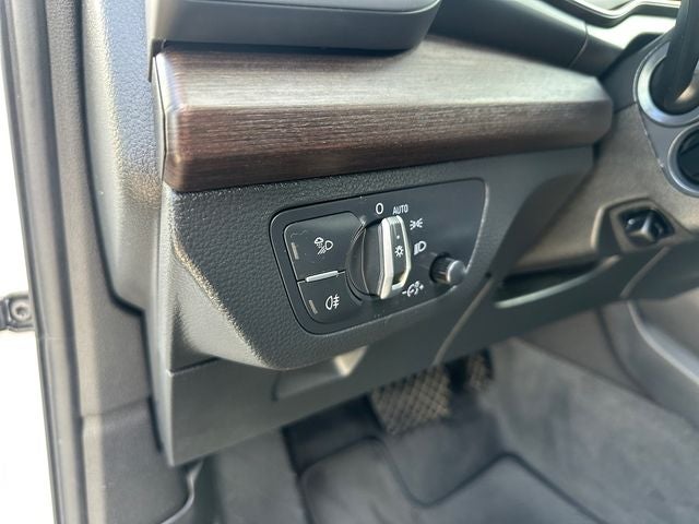 2024 Audi Q5 45 S line Premium quattro