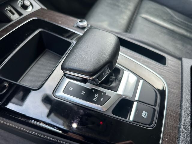 2024 Audi Q5 45 S line Premium quattro