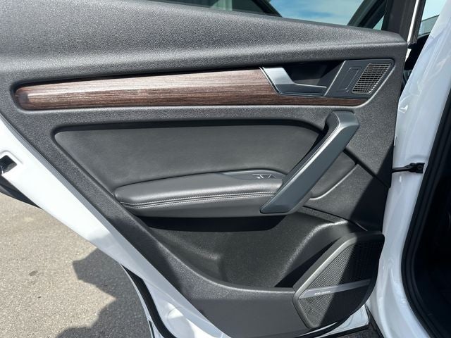 2024 Audi Q5 45 S line Premium quattro