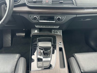2024 Audi Q5 45 S line Premium quattro