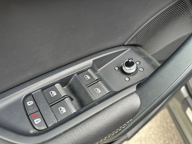 2024 Audi Q5 45 S line Premium quattro