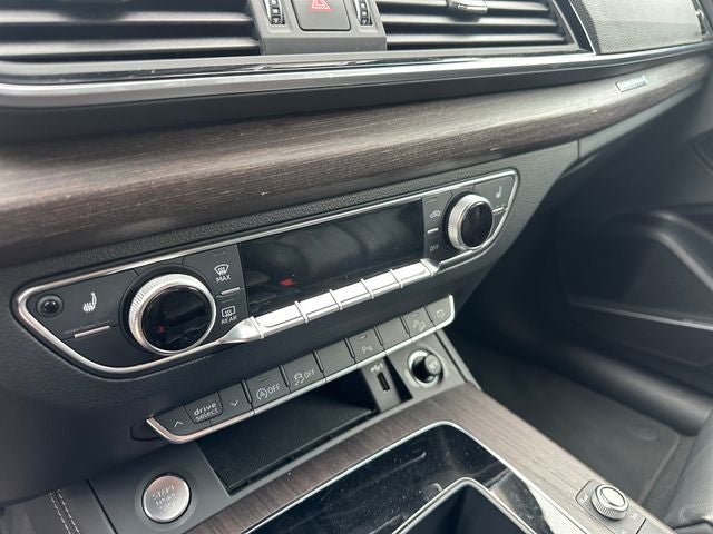 2024 Audi Q5 45 S line Premium quattro