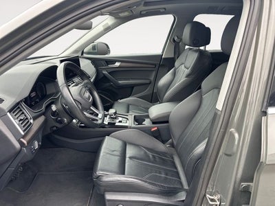 2024 Audi Q5 45 S line Premium quattro
