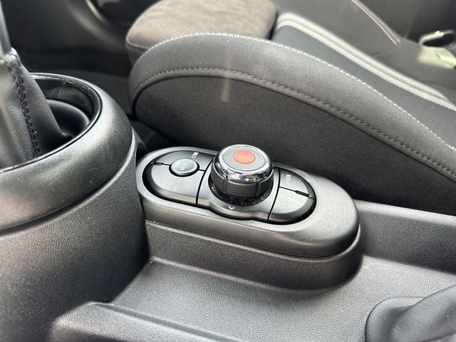 2022 MINI John Cooper Works Signature