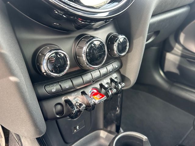 2022 MINI John Cooper Works Signature