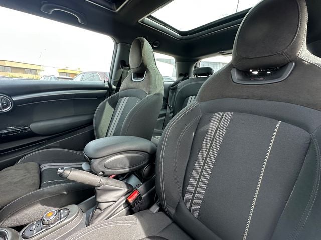 2022 MINI John Cooper Works Signature