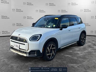 2025 MINI Cooper Countryman Signature Plus