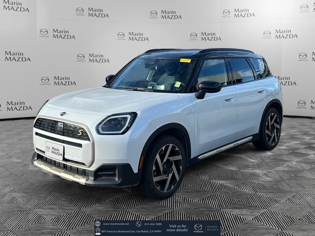 2025 MINI Cooper Countryman Signature Plus