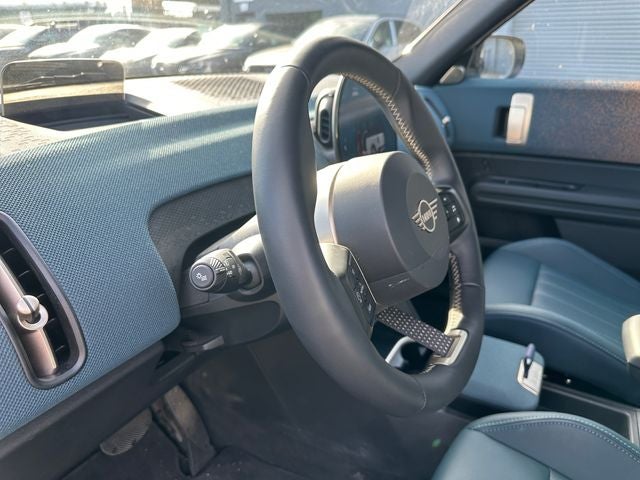 2025 MINI Cooper Countryman Signature Plus
