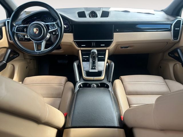 2022 Porsche Cayenne Base