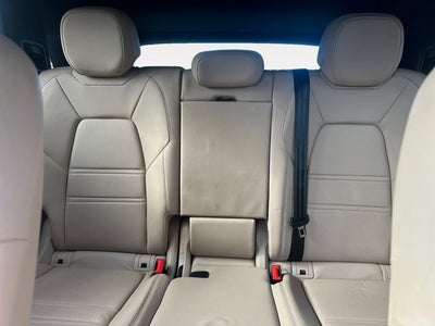 2022 Porsche Cayenne Base