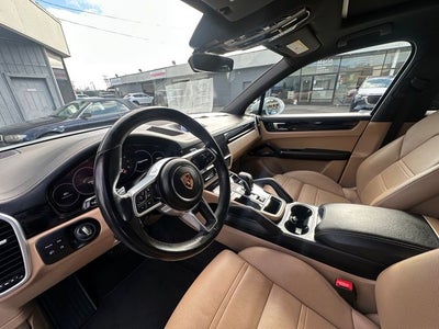 2022 Porsche Cayenne Base