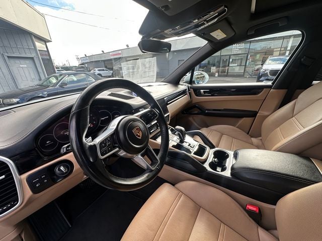 2022 Porsche Cayenne Base
