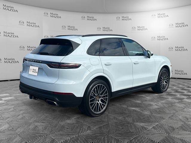 2022 Porsche Cayenne Base