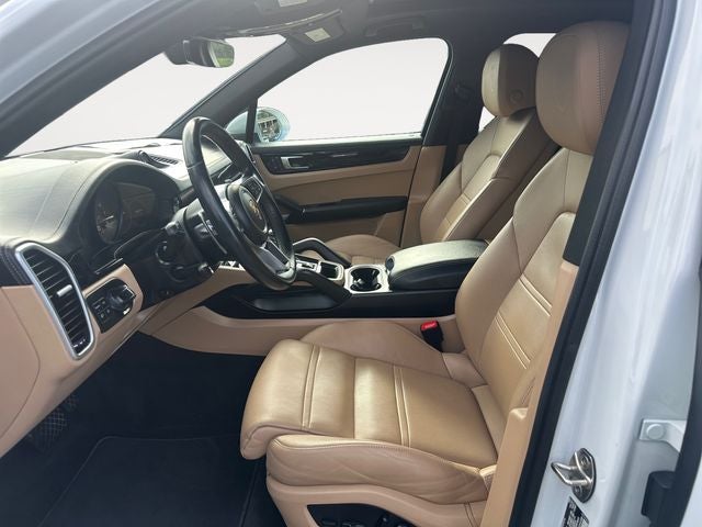 2022 Porsche Cayenne Base
