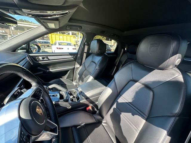 2023 Porsche Cayenne Coupe Platinum Edition