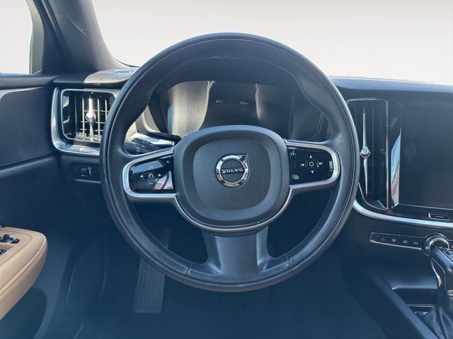 2020 Volvo V60 Cross Country T5