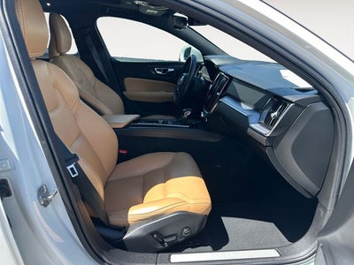 2020 Volvo V60 Cross Country T5
