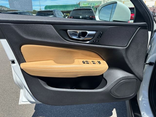 2020 Volvo V60 Cross Country T5