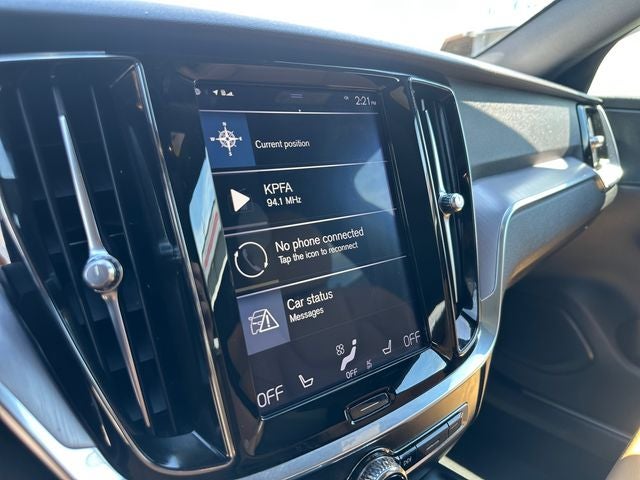 2020 Volvo V60 Cross Country T5