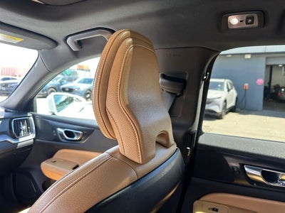 2020 Volvo V60 Cross Country T5