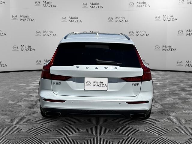 2020 Volvo V60 Cross Country T5