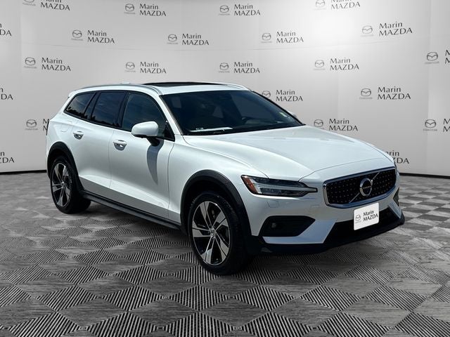2020 Volvo V60 Cross Country T5