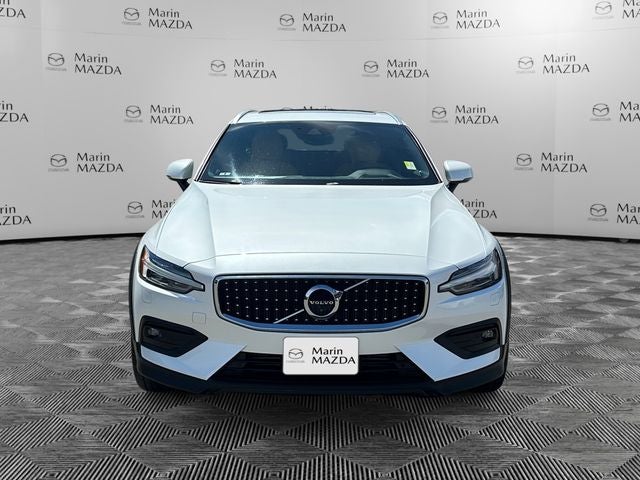 2020 Volvo V60 Cross Country T5