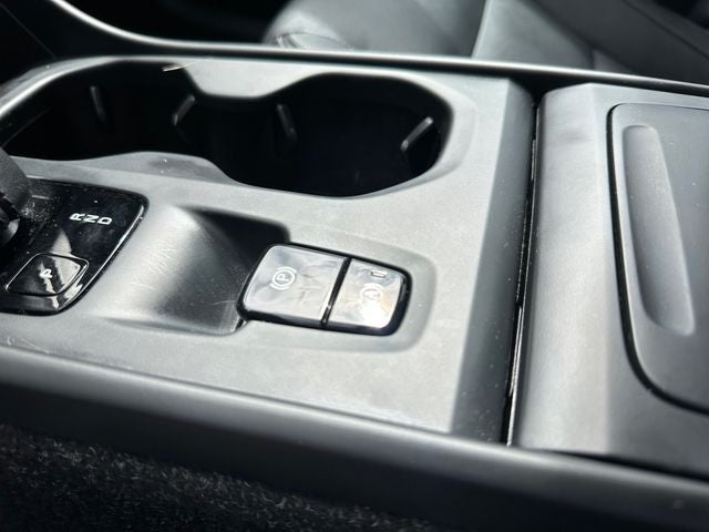2020 Volvo XC40 Momentum