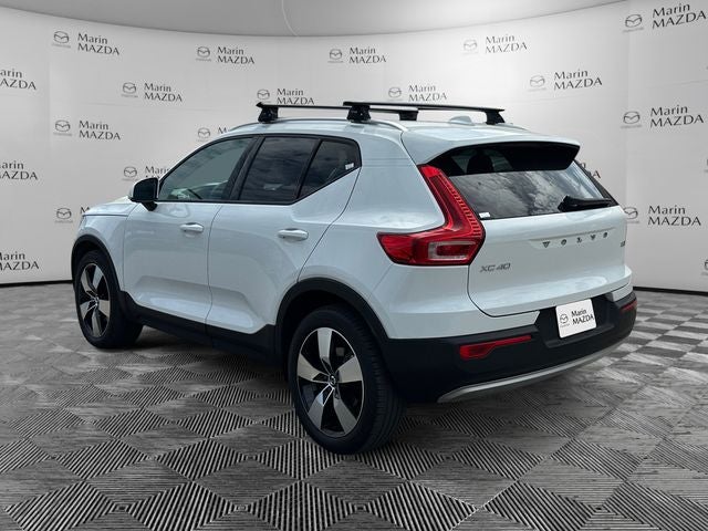 2020 Volvo XC40 Momentum