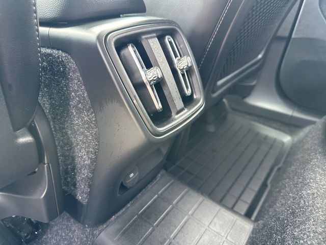 2020 Volvo XC40 Momentum