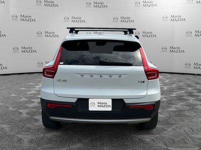 2020 Volvo XC40 Momentum