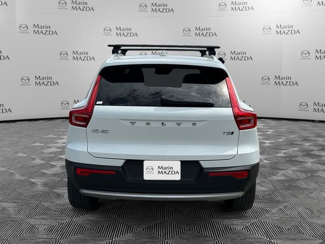 2020 Volvo XC40 Momentum