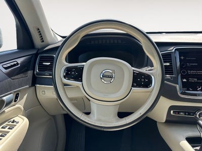 2020 Volvo XC90 T6 Momentum