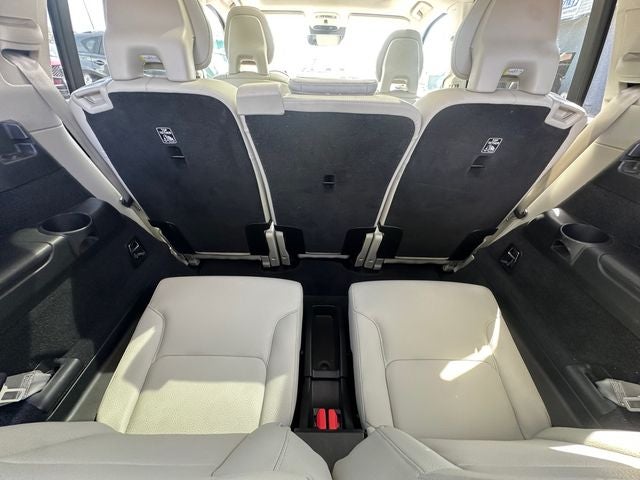 2020 Volvo XC90 T6 Momentum