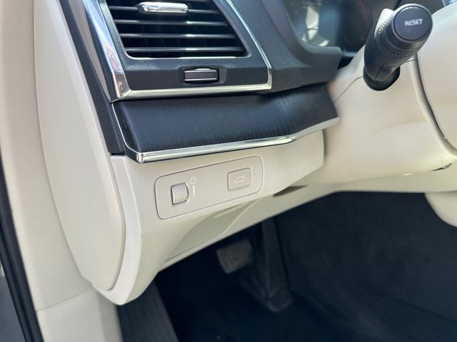 2020 Volvo XC90 T6 Momentum