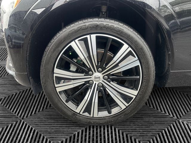 2022 Volvo XC60 B5 Inscription